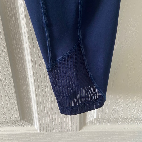 Under Armour cropped workout leggings - Size S - Picture 6 of 7